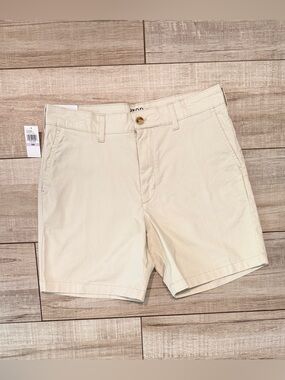 IZOD Saltwater Dockside Classic Fit Shorts Silver Birch 32W 7" Inseam